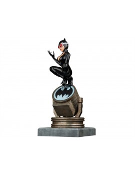 Статуя Женщина-кошка на бэт-сигнале (Catwoman) Limited Edition