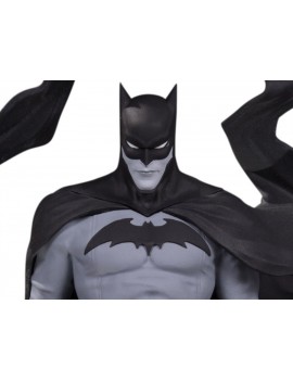 Статуя Бэтмен (Batman) Black and White Becky Cloonan Version