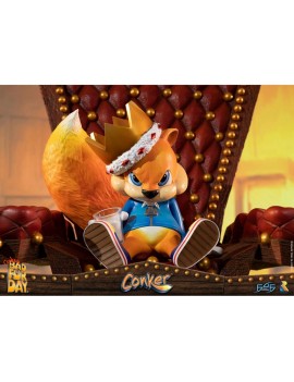 Статуя из игры Conker’s Bad Fur Day - Конкер на троне (Conker)
