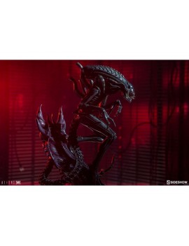 Статуя из фильма Чужие - Чужой воин (Alien Warrior)