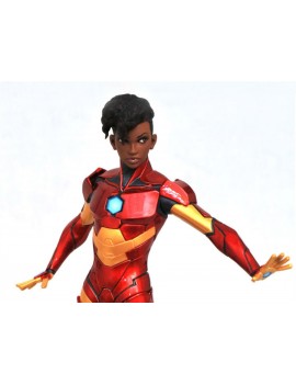 Фигурка Железное Сердце (Ironheart) Marvel Gallery